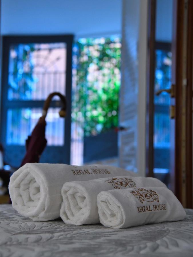 Hotel Regal House Roma Capucci 6 Zewnętrze zdjęcie