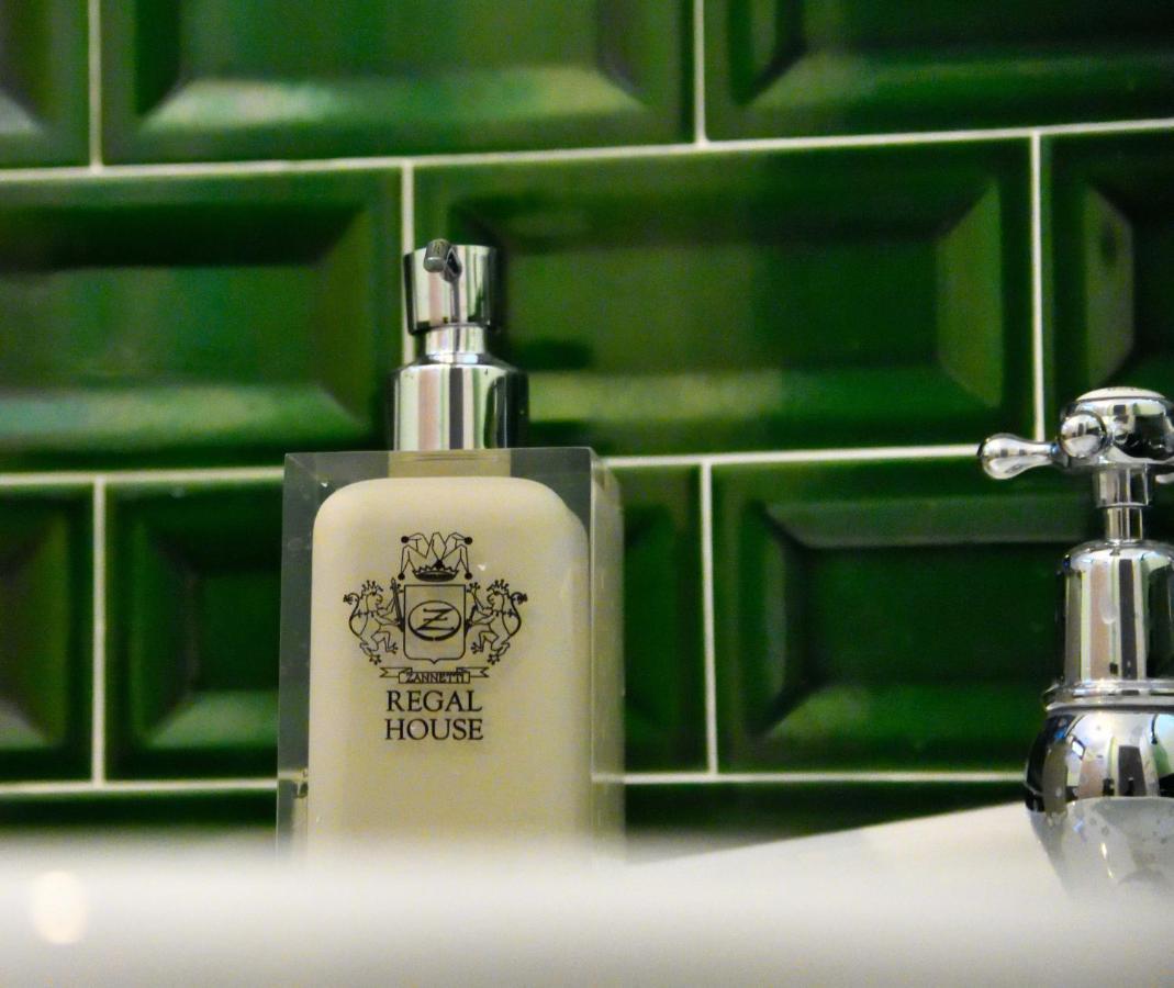 Hotel Regal House Roma Capucci 6 Zewnętrze zdjęcie