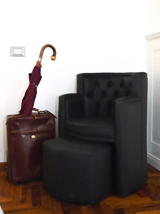 Hotel Regal House Roma Capucci 6 Zewnętrze zdjęcie