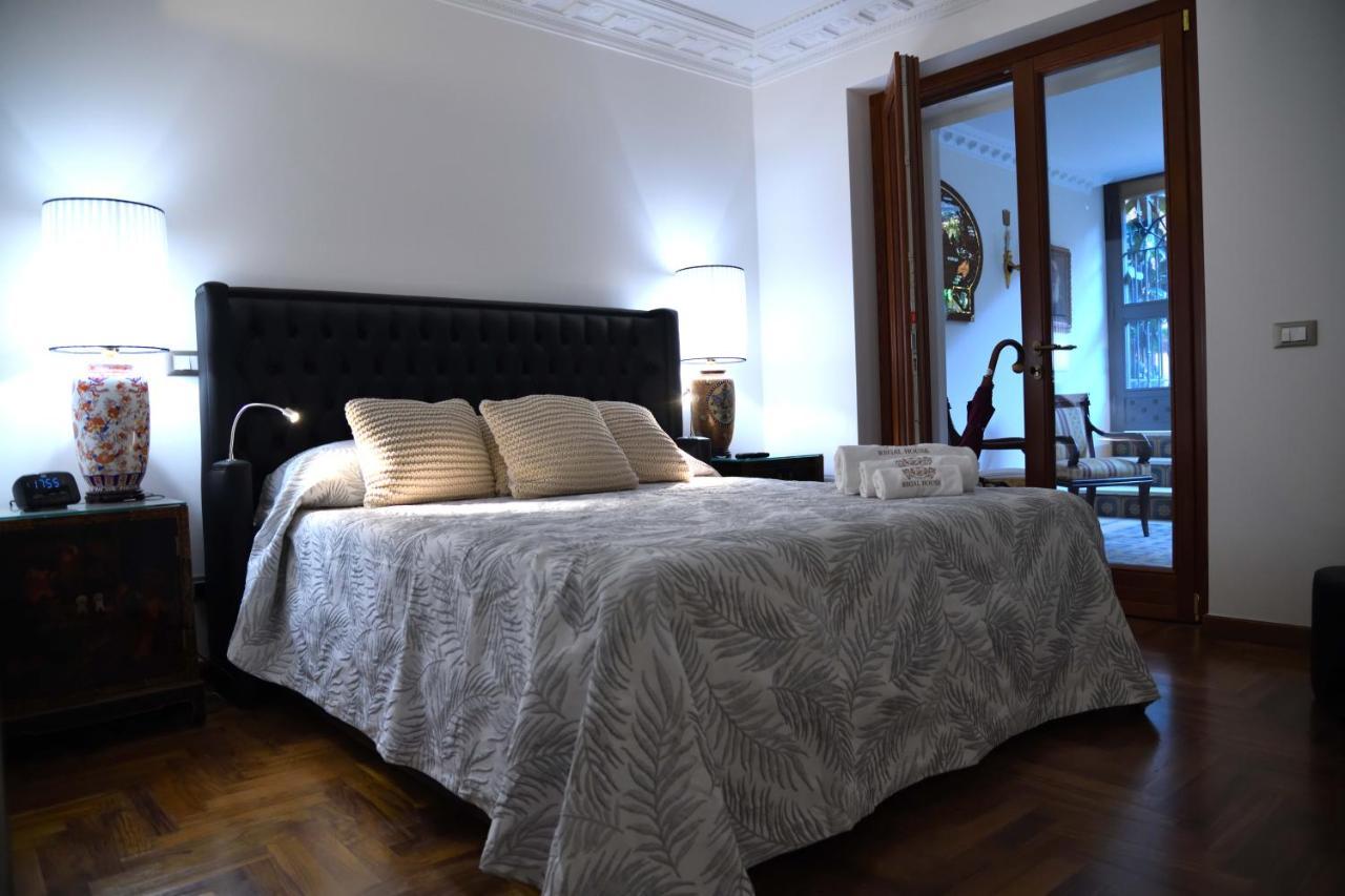 Hotel Regal House Roma Capucci 6 Zewnętrze zdjęcie