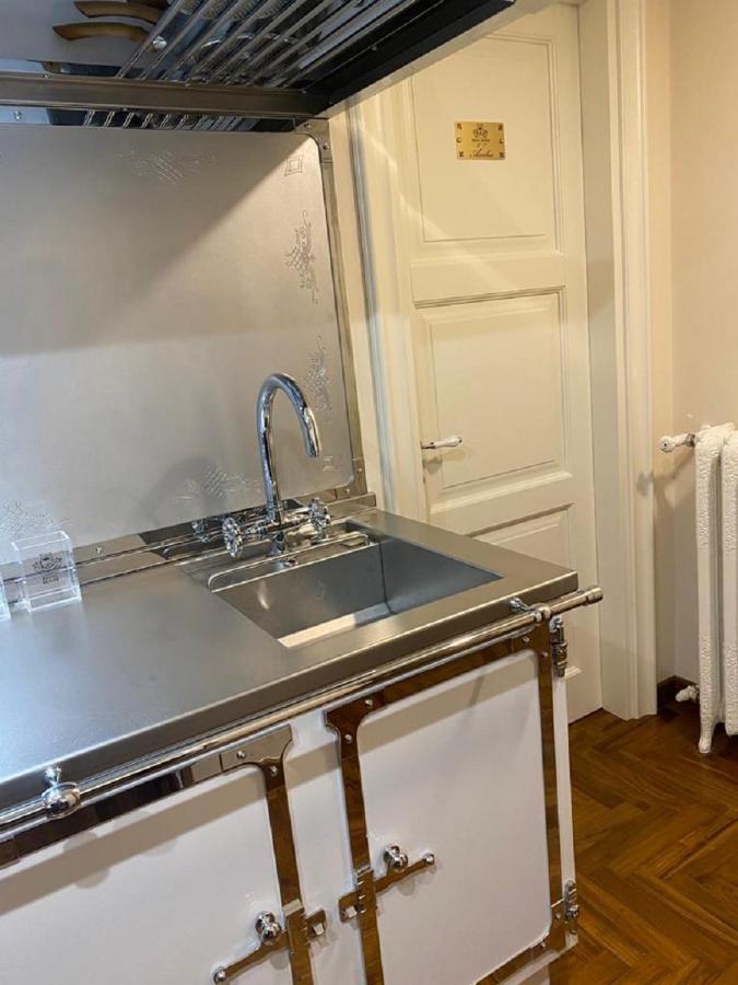 Hotel Regal House Roma Capucci 6 Zewnętrze zdjęcie