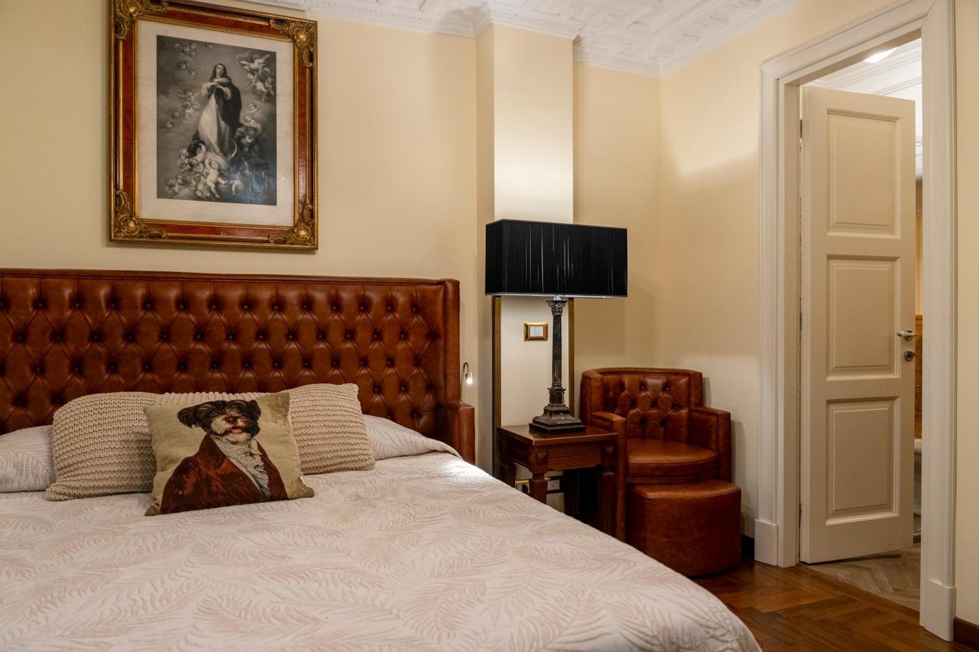 Hotel Regal House Roma Capucci 6 Zewnętrze zdjęcie