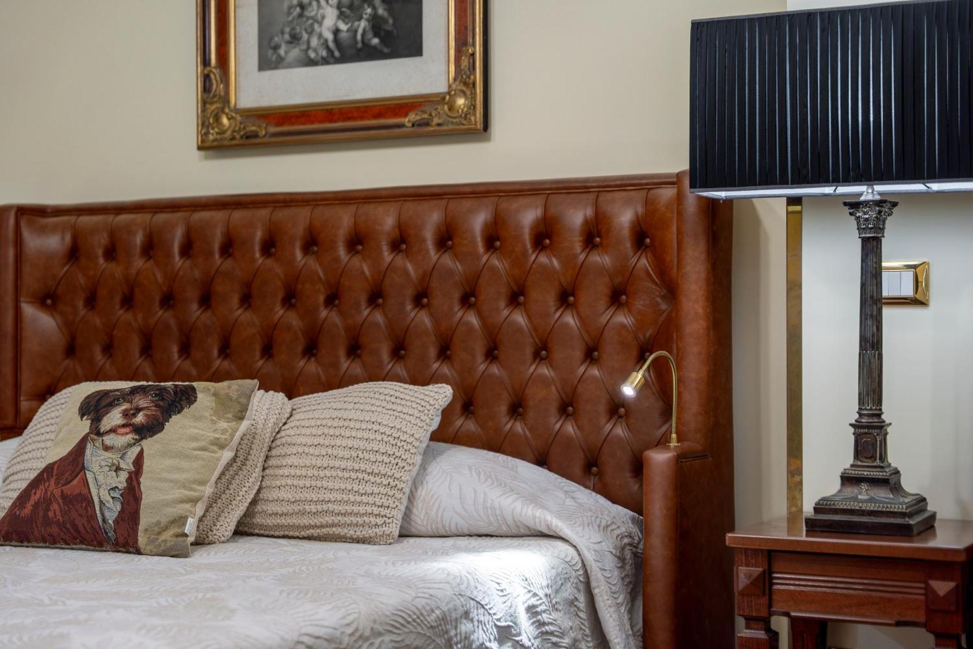 Hotel Regal House Roma Capucci 6 Zewnętrze zdjęcie
